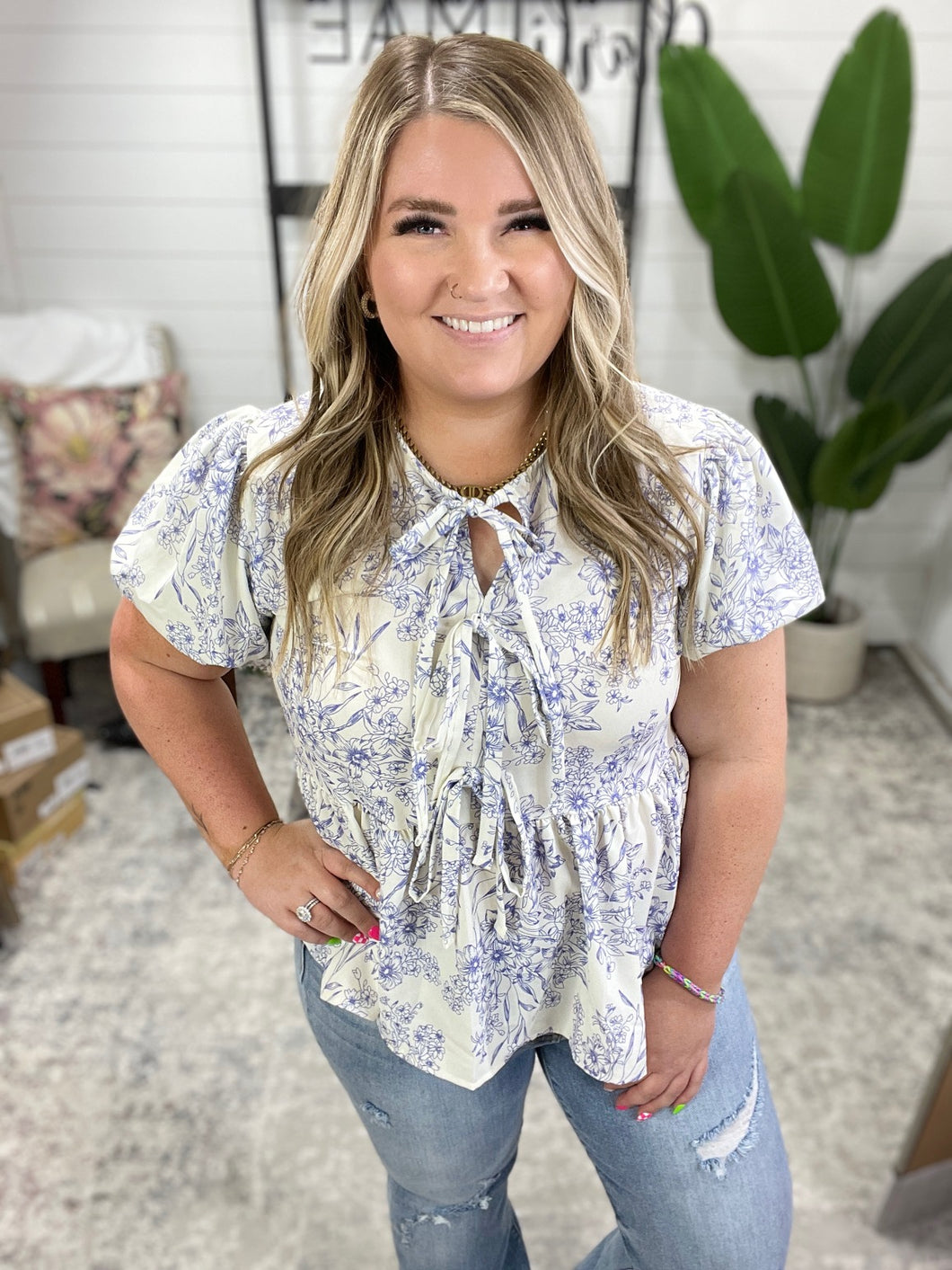 Dainty Lil' Thing Balloon Sleeve Blouse in Ivory/Blue