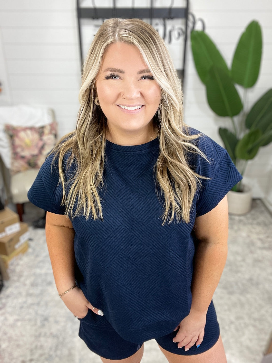 Love on the Loose Quilted Top in Navy