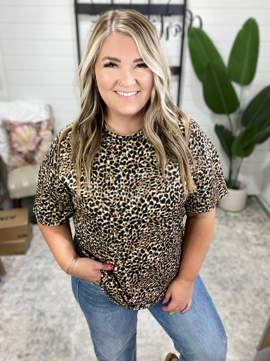 Feline Fine Ribbed Knit Relaxed Tee in Mocha