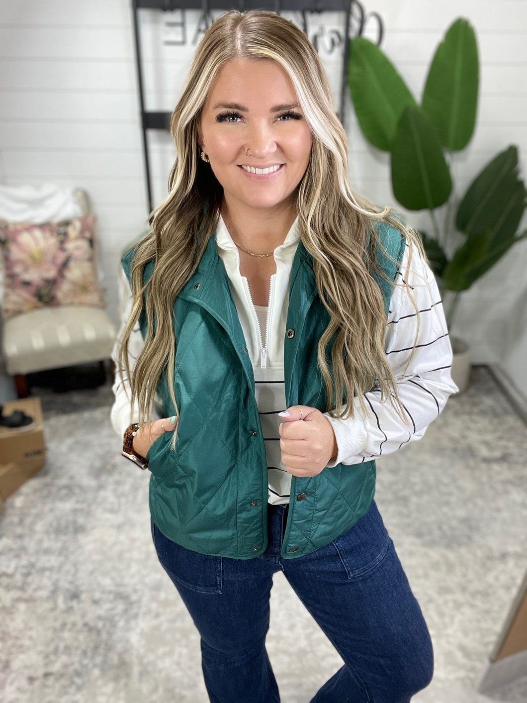 Layering Queen Quilted Puffer Vest in Hunter Green