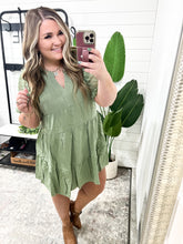 Load image into Gallery viewer, Linen Tiered A-Line Split Neck Dress