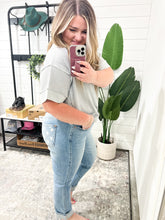 Load image into Gallery viewer, Americana Mid Rise Star Pocket Judy Blue Boyfriend Jeans