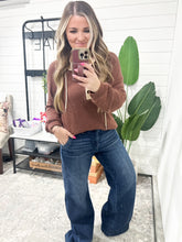 Load image into Gallery viewer, High Rise Wide Leg Slanted Pocket RISEN Jeans