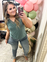 Load image into Gallery viewer, High Waist Vintage Wash Cuff Boyfriend Judy Blue Jeans