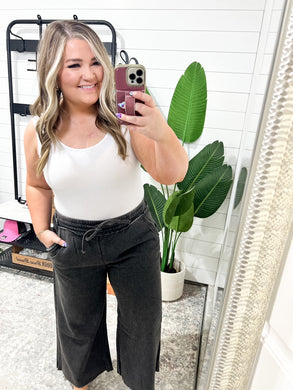 In or Out Wide Leg Cropped Pants Ash Black