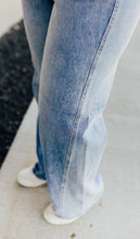 Load image into Gallery viewer, High Waist Wilhemina Rigid Magic Twisted Side Seam Judy Blue Jeans