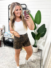 Load image into Gallery viewer, Grace High Waist Rigid Magic Cut Off Leopard Print Judy Blue Short