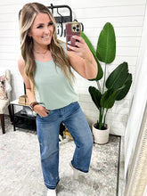 Load image into Gallery viewer, RISEN Slouchy Cropped  Boyfriend Jeans