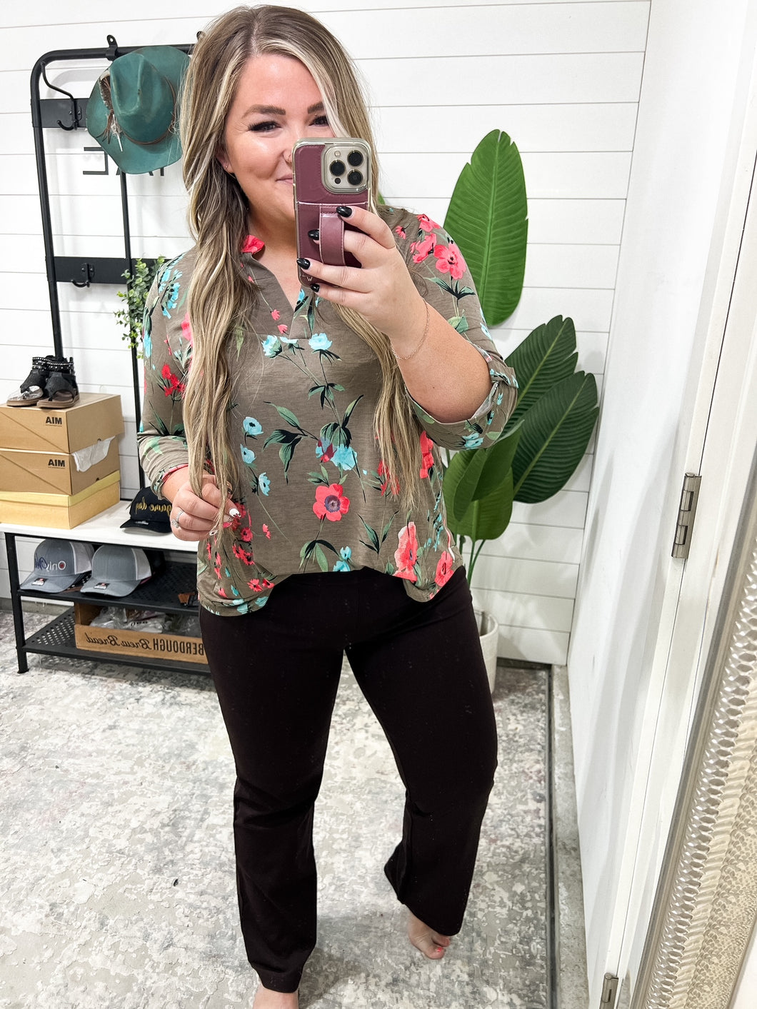 Magic Straight Pants in Chocolate