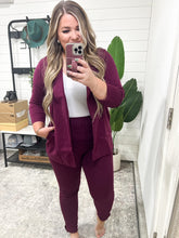 Load image into Gallery viewer, Magic Ankle Crop Skinny Pants in Wine