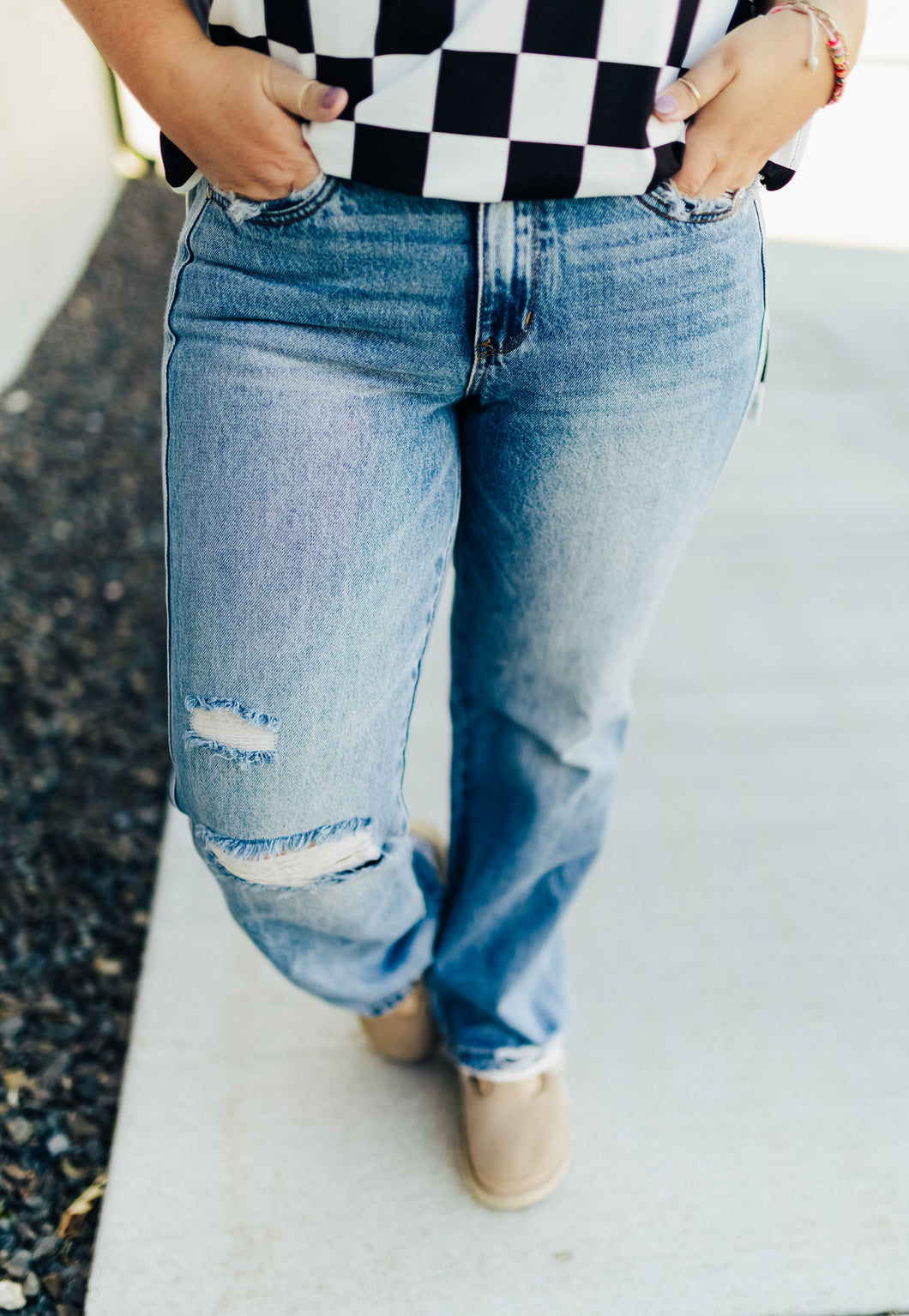 Mid-Rise 90's Straight Rigid Magic Destroy Judy Blue Jeans