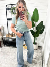 Load image into Gallery viewer, Mid Rise Retro Wide Leg Judy Blue Jeans with Fold-over Waistband