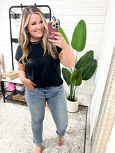 Load image into Gallery viewer, Mallory Mid Rise Bleach Wash Boyfriend Jeans