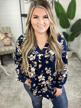 Load image into Gallery viewer, Floral Print Top With Elastic Sleeve In Navy &amp; Natural
