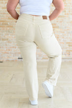 Load image into Gallery viewer, High Rise Distressed 90&#39;s Straight Judy Blue Jeans in Bone