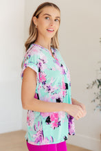 Load image into Gallery viewer, Lizzy Cap Sleeve Top in Lavender and Sky Floral