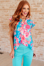 Load image into Gallery viewer, Lizzy Flutter Sleeve Top in Blue and Pink Roses