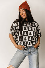 Load image into Gallery viewer, Ampersand Boyfriend Tee in Creepin&#39; It Real