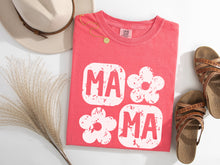 Load image into Gallery viewer, Mama Daisies Graphic Tee