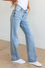 Load image into Gallery viewer, High Rise V Front Waistband Straight Judy Blue Jeans