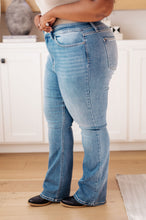 Load image into Gallery viewer, Monroe High Rise Classic Bootcut Judy Blue Jeans