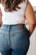 Load image into Gallery viewer, Morgan High Rise Distressed Straight Judy Blue Jeans