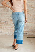 Load image into Gallery viewer, High Rise Wide Leg Crop Judy Blue Jeans in Medium Wash