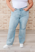 Load image into Gallery viewer, High Rise 90&#39;s Straight Judy Blue Jeans