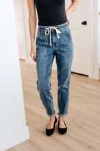 Load image into Gallery viewer, Payton Pull On Denim Judy Blue Joggers in Medium Wash