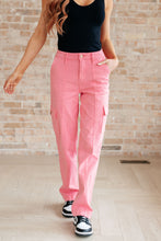 Load image into Gallery viewer, High Rise Cargo Straight Judy Blue Jeans in Pink
