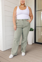 Load image into Gallery viewer, High Rise Front Seam Straight Judy Blue Jeans in Sage