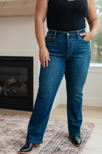 Load image into Gallery viewer, Pippa High Rise Button Fly Dad Straight Judy Blue Jeans