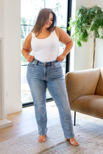 Load image into Gallery viewer, Mid Rise Cell Phone Pocket Judy Blue Dad Jeans