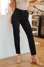 Load image into Gallery viewer, Rhinestone Slim Fit Judy Blue Jeans in Black