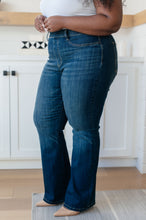 Load image into Gallery viewer, Ricki High Rise Pull On Slim Bootcut Judy Blue Jeggings