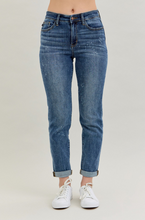 Load image into Gallery viewer, Hi-Rise Bleach Splash Boyfriend Judy Blue Jeans