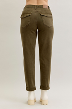 Load image into Gallery viewer, HW Aurora Weekender Garment Dyed Dark Forest Cuffed Judy Blue Joggers