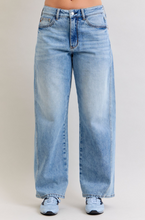 Load image into Gallery viewer, High Waist Wilhemina Rigid Magic Twisted Side Seam Judy Blue Jeans