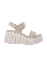 Load image into Gallery viewer, MIA Yuri Platform Sandal in Ecru
