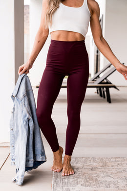 Ampersand Game Changer Leggings in Wine