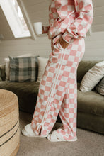 Load image into Gallery viewer, Ampersand Wide Leg Bow Comfs in Pink &amp; Powerful