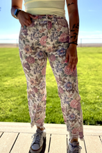 Load image into Gallery viewer, Vintage Floral Jeans