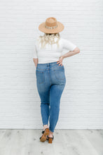 Load image into Gallery viewer, High Waist Slim Fit Judy Blue Jeans