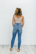 Load image into Gallery viewer, High Waist Slim Fit Judy Blue Jeans