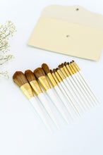 Load image into Gallery viewer, 13 Piece Makeup Brush Kit with Case