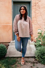 Load image into Gallery viewer, Laura Floral Top