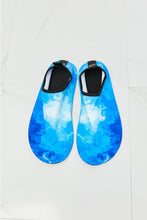 Load image into Gallery viewer, On The Shore Water Shoes in Blue