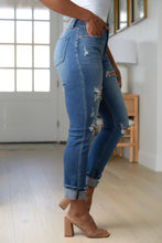 Load image into Gallery viewer, Artemis High Rise Distressed Straight Jeans