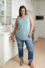 Load image into Gallery viewer, Artemis High Rise Distressed Straight Jeans