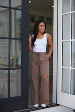 Load image into Gallery viewer, Weekend Hero Wide Leg Sweats in Mocha